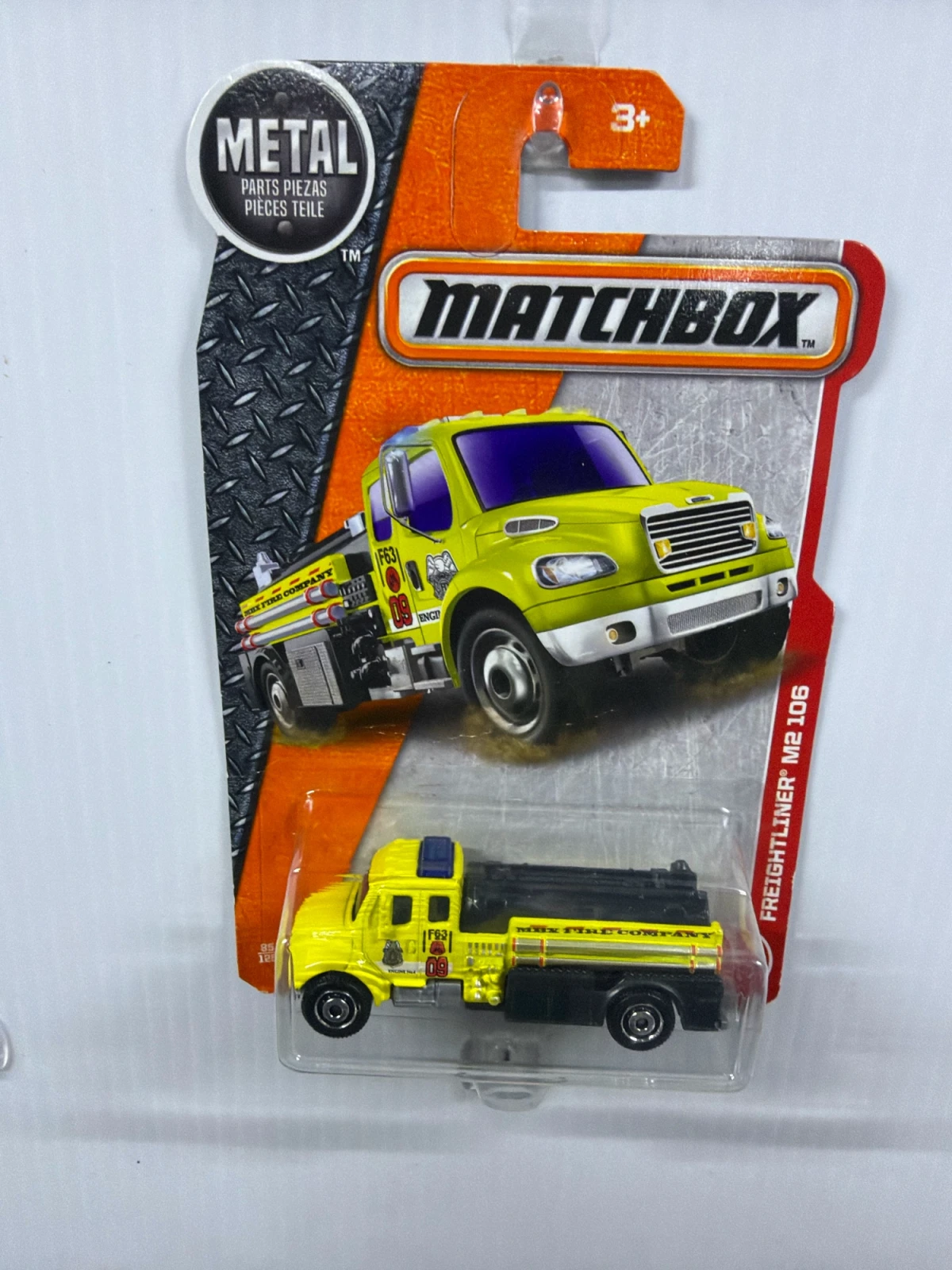 2017 Freightliner M2 106 Yellow: Long Card: Image 2