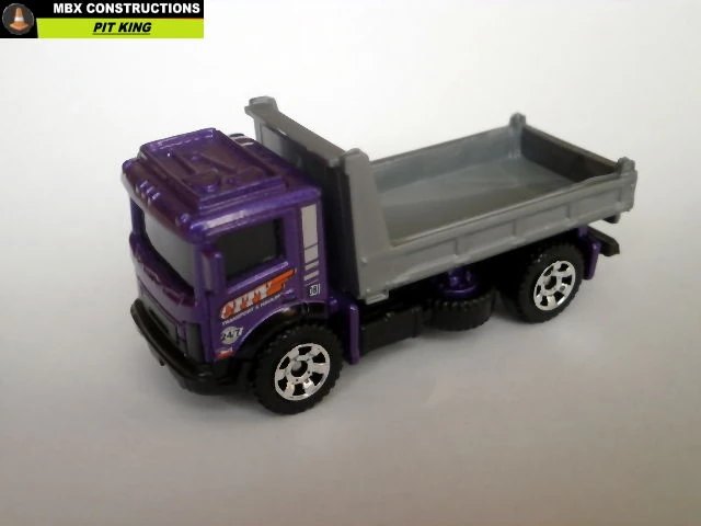 Hot Wheels Pit King