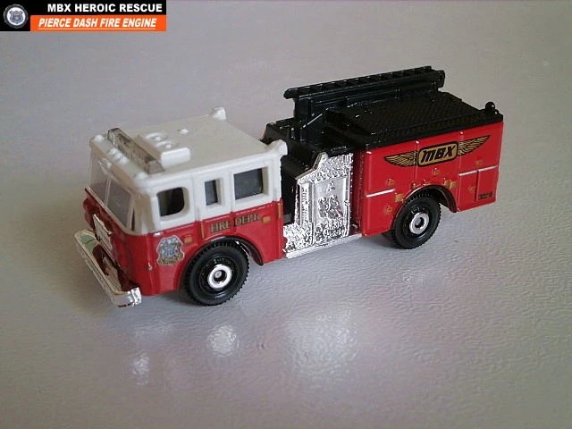 Hot Wheels Pierce Dash Fire Engine