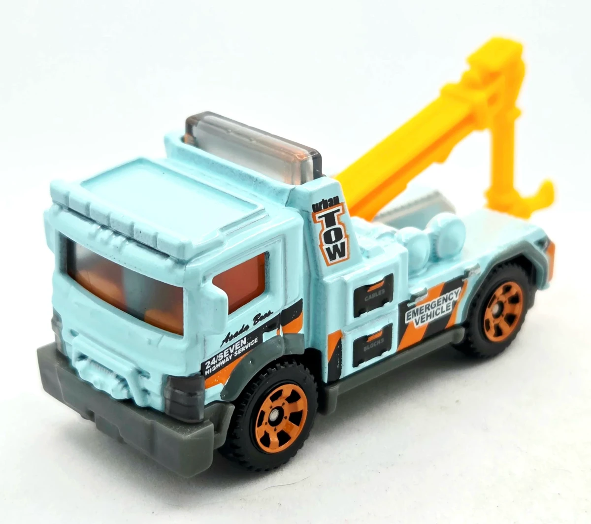 2012 Urban Tow Truck Blue: No Package: Image 2