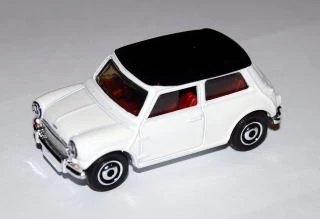 Hot Wheels 64 Austin Mini Cooper S