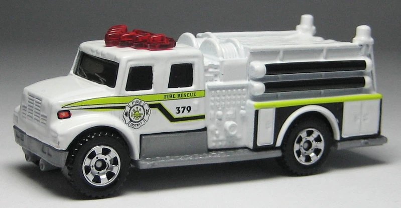 Hot Wheels International Pumper