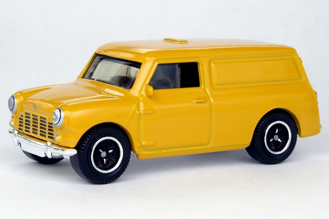 Hot Wheels 65 Austin Mini Van