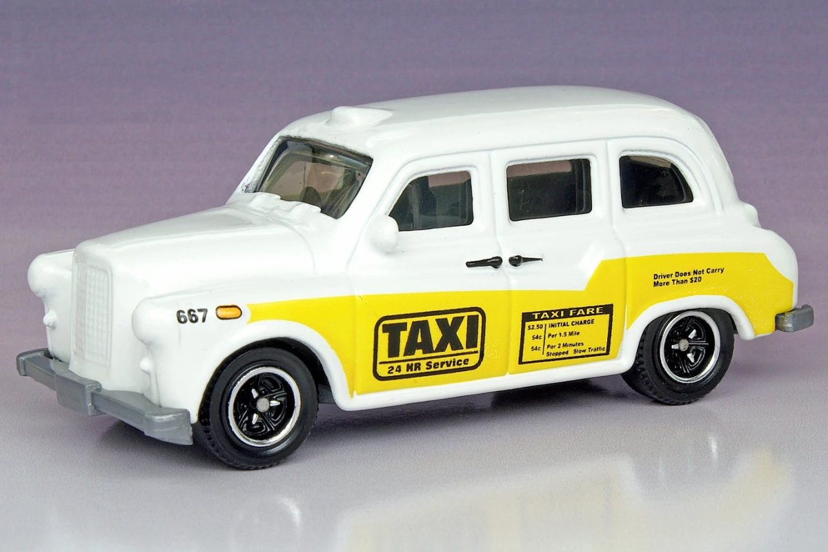 Hot Wheels Austin FX4 Taxi