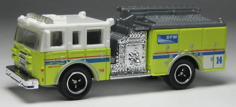 Hot Wheels Pierce Fire Engine(Recolor)