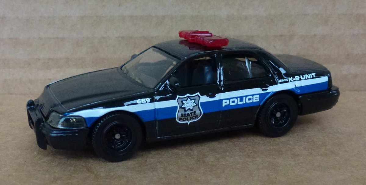 Hot Wheels Ford Crown Victoria Police(Recolor)