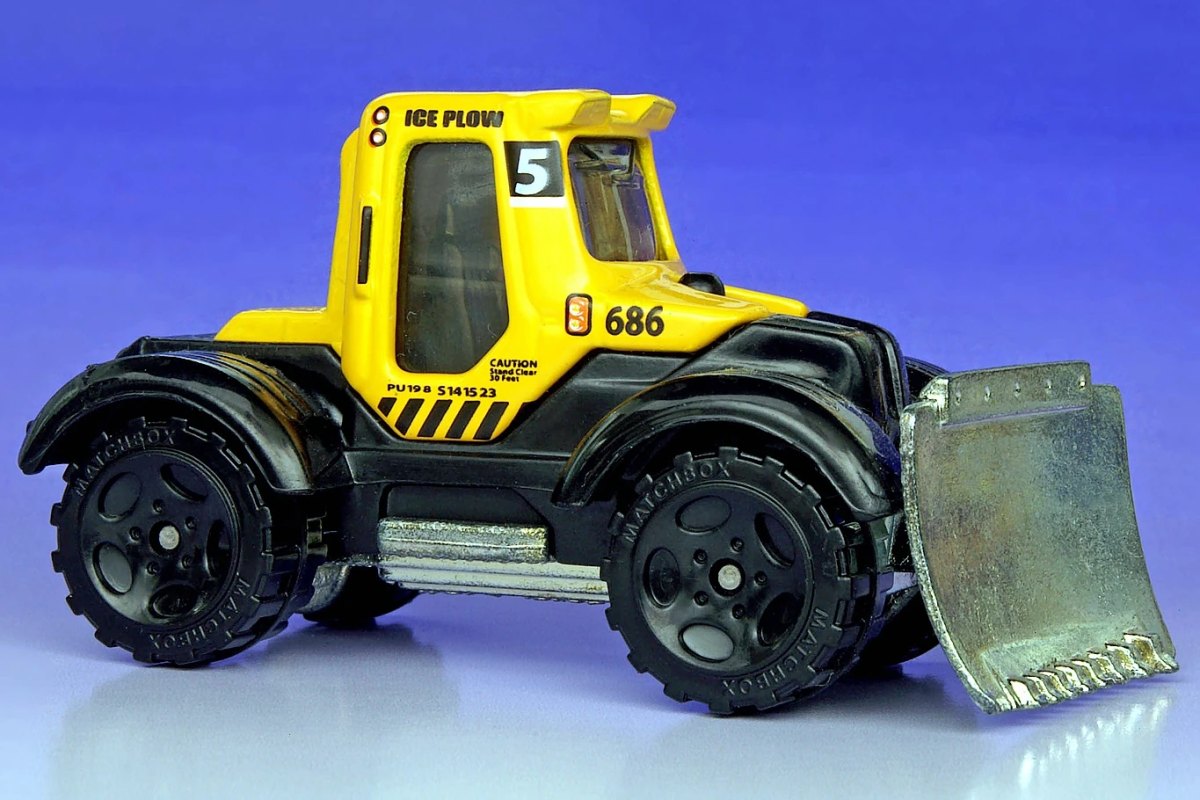 Hot Wheels Tractor Plow