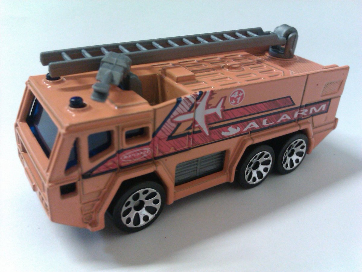 Hot Wheels Airport Pumper
