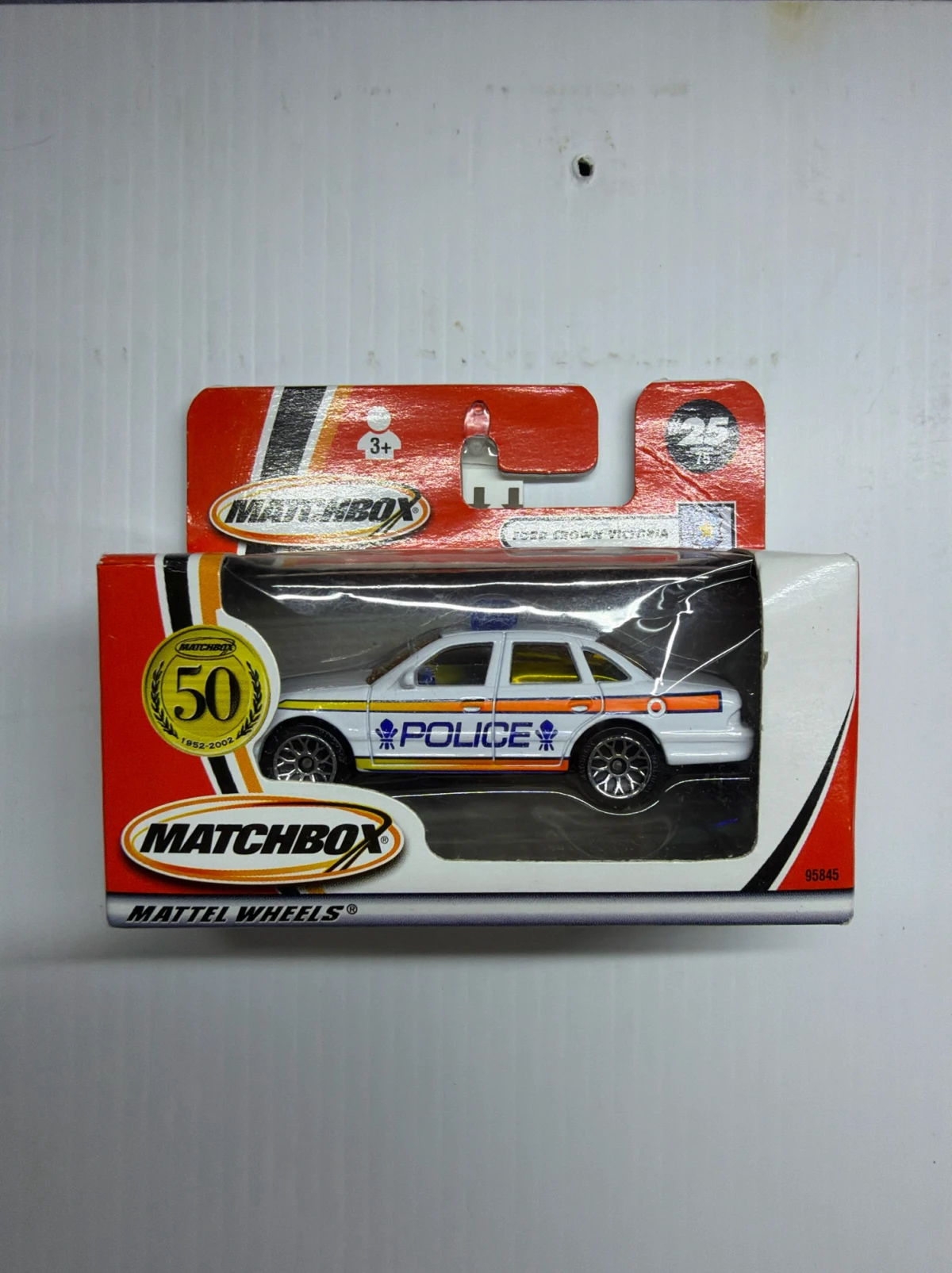 2002 Ford Crown Victoria Police White: Box: Image 2