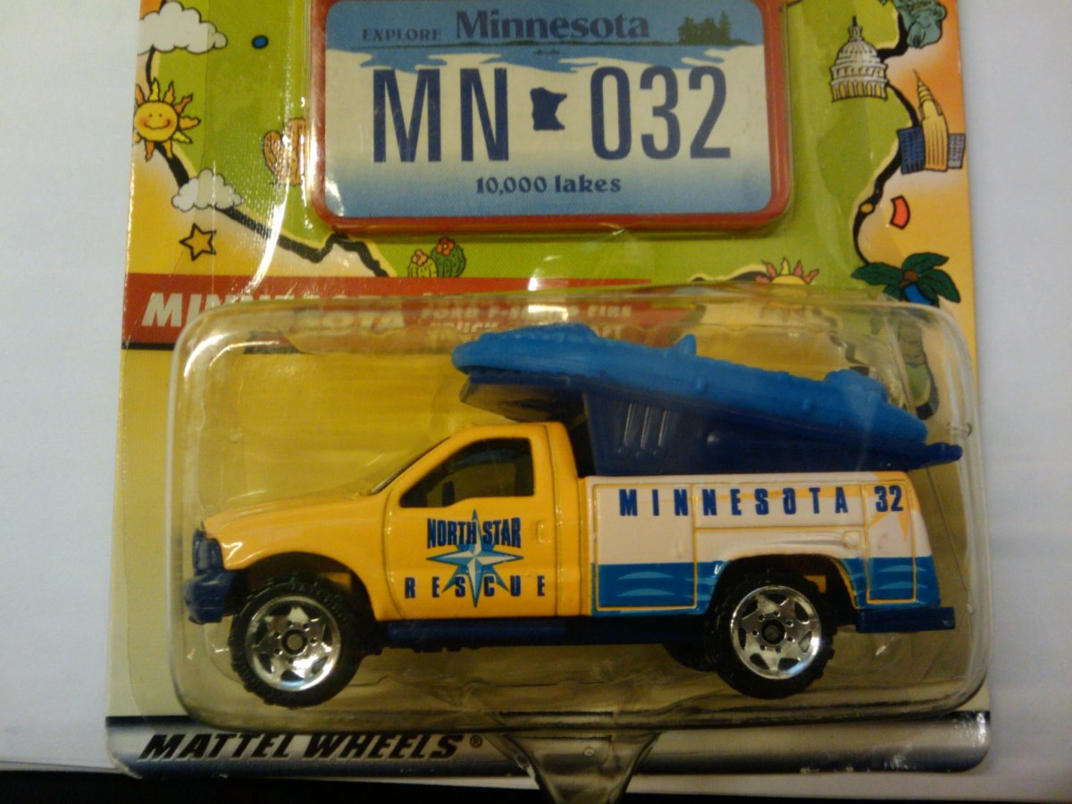 Hot Wheels Ford F-Series Fire Truck With Raft