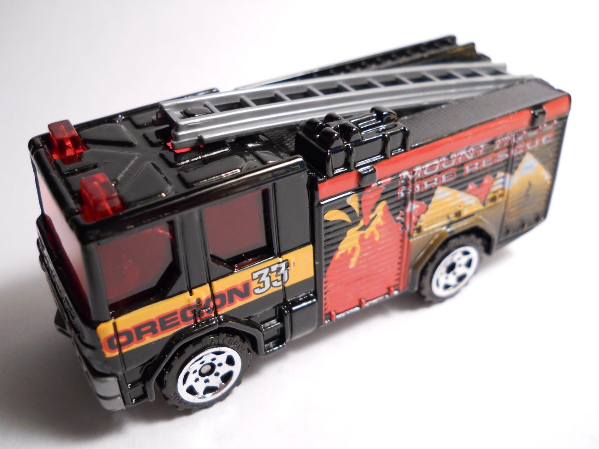 Hot Wheels Dennis Sabre Fire Truck