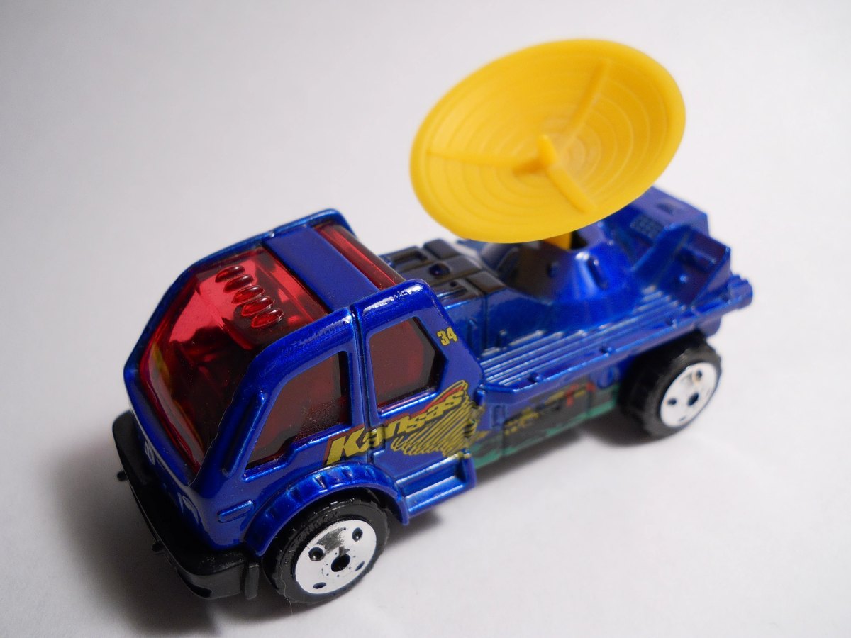 Hot Wheels Weather Radar Truck
