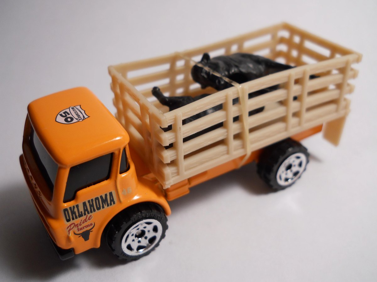 Hot Wheels Cattle Truck
