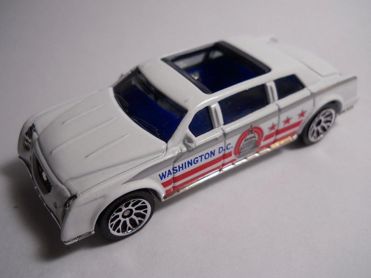 Hot Wheels Limousine