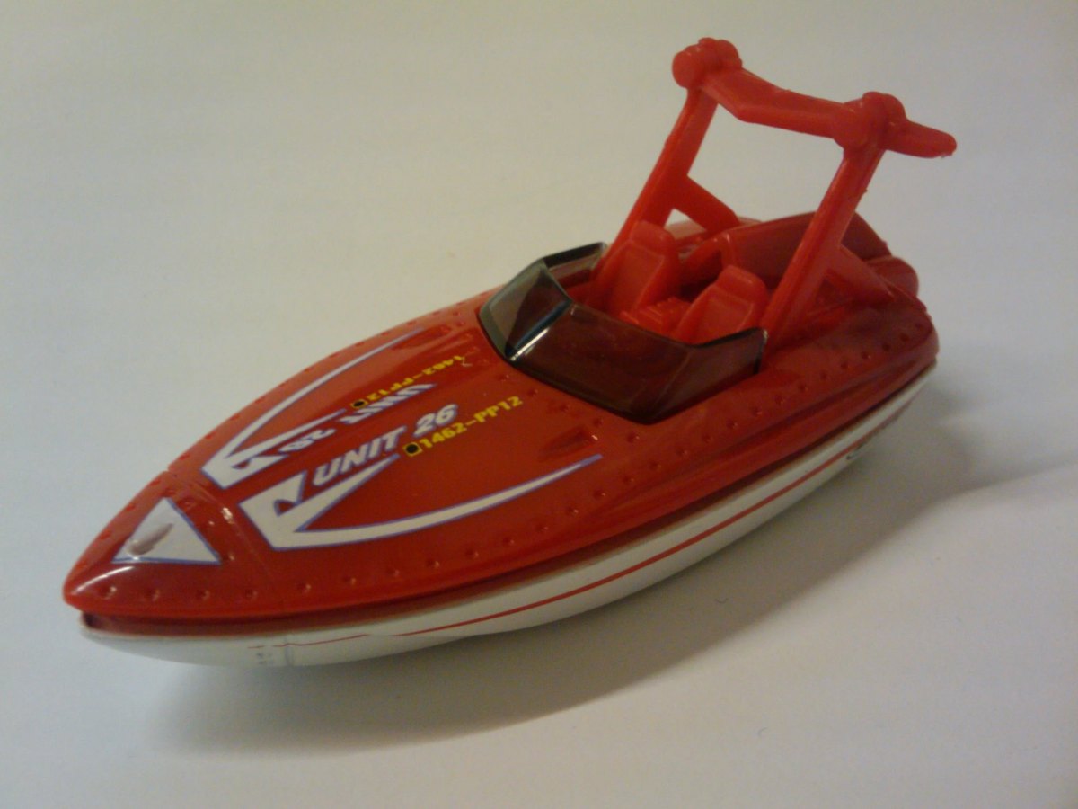Hot Wheels Tower Boat