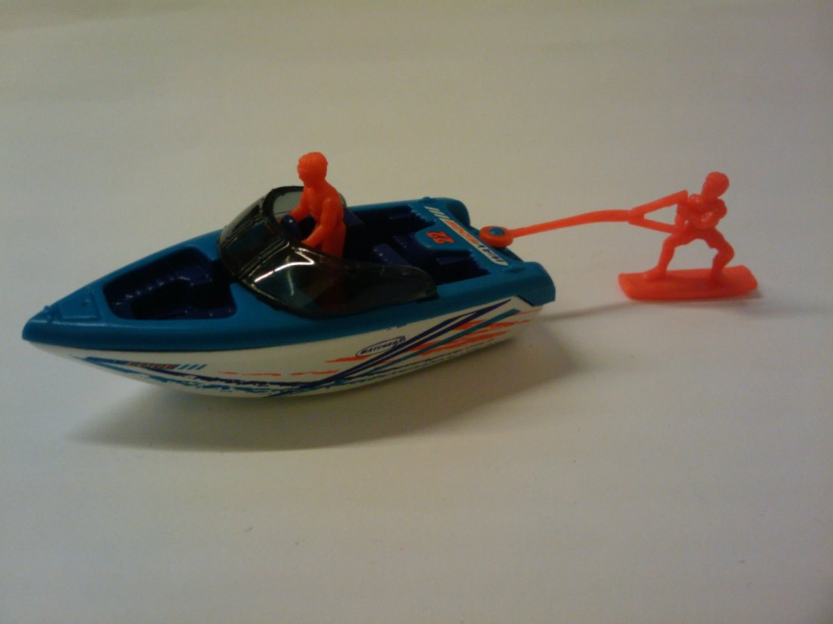 Hot Wheels Ski Boat