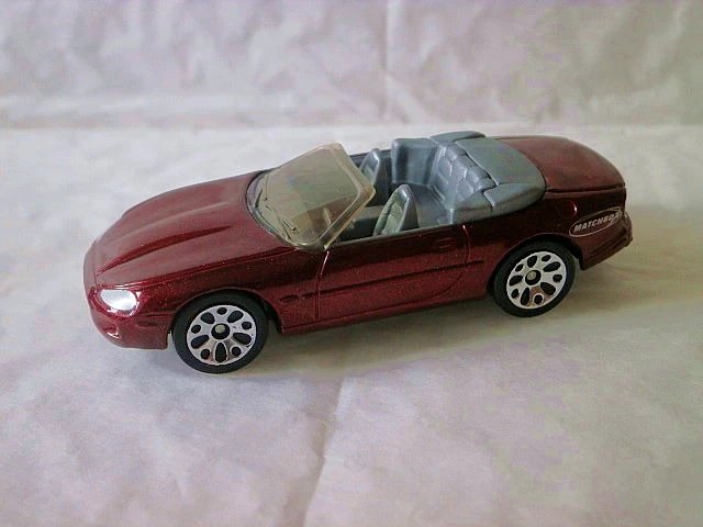 Hot Wheels Jaguar XK8