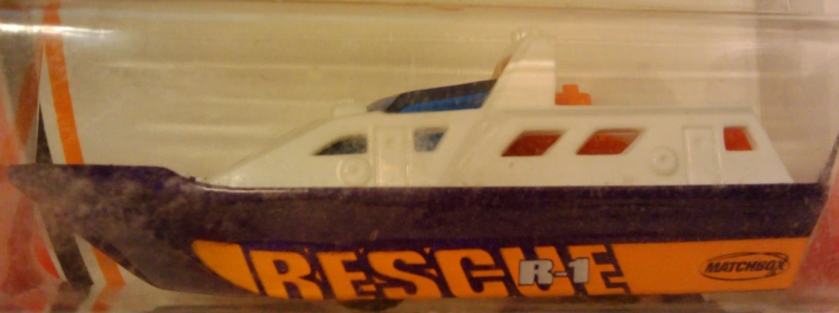 Hot Wheels Over-Under Rescue Boat