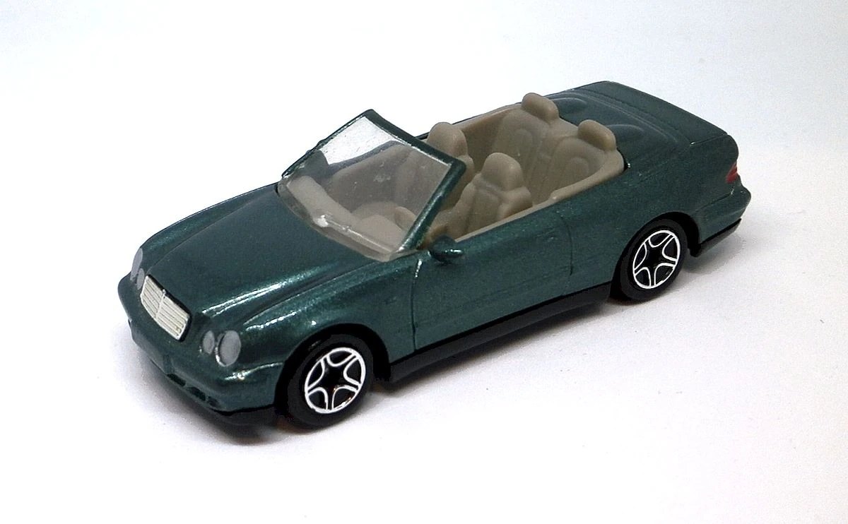 Hot Wheels Mercedes-Benz CLK Convertible
