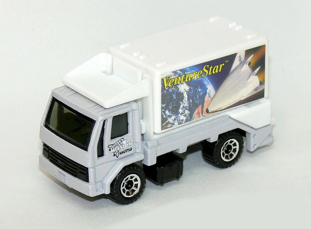 Hot Wheels Mission Scissors Truck