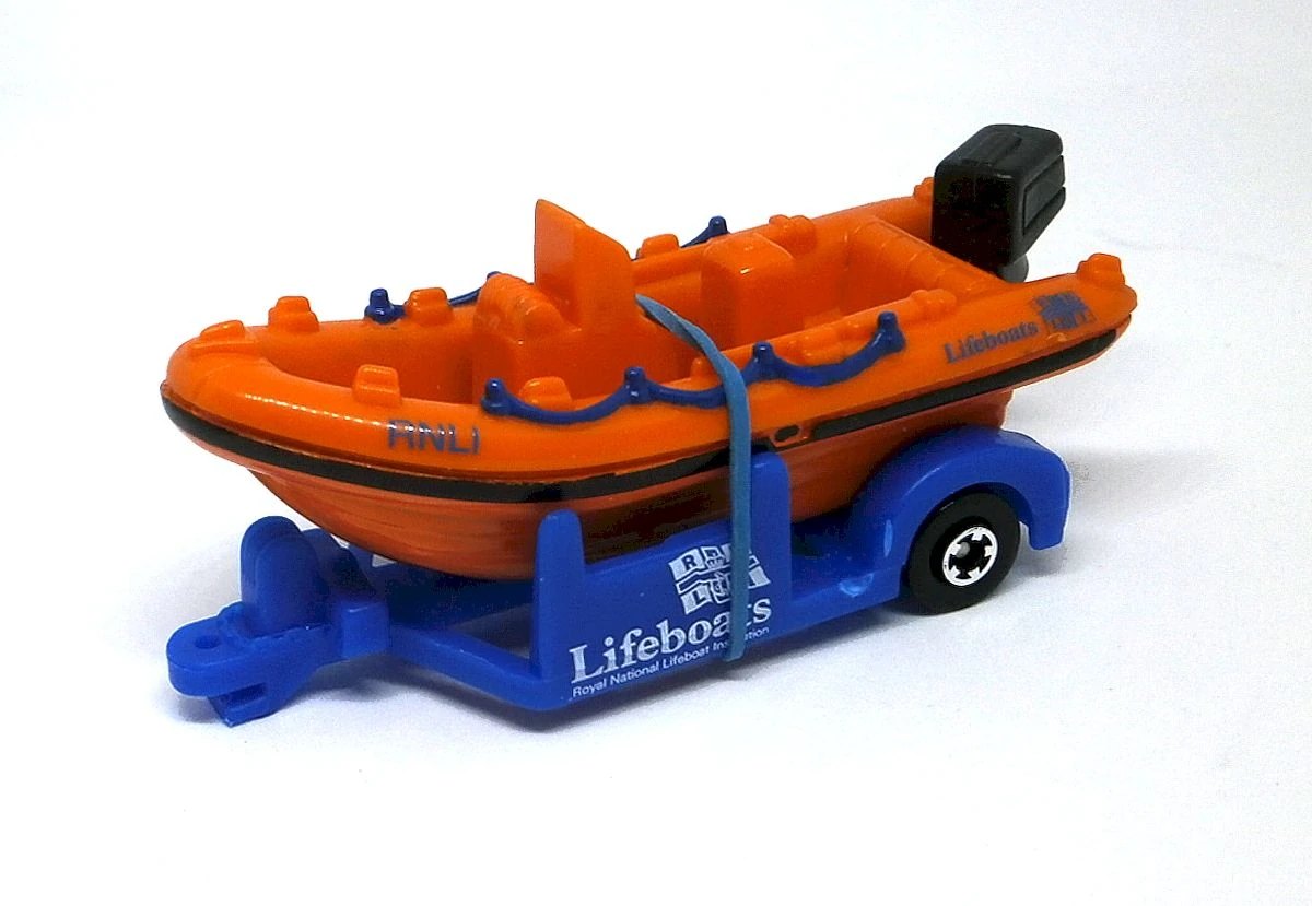 Hot Wheels White Water Raft Boat