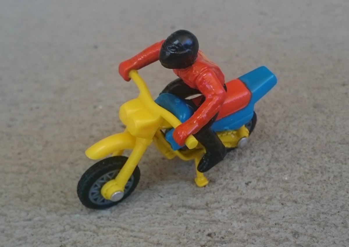 Hot Wheels Dirt Bike