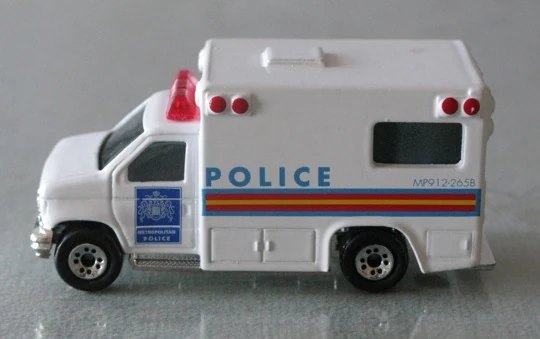 Hot Wheels Ford Ambulance