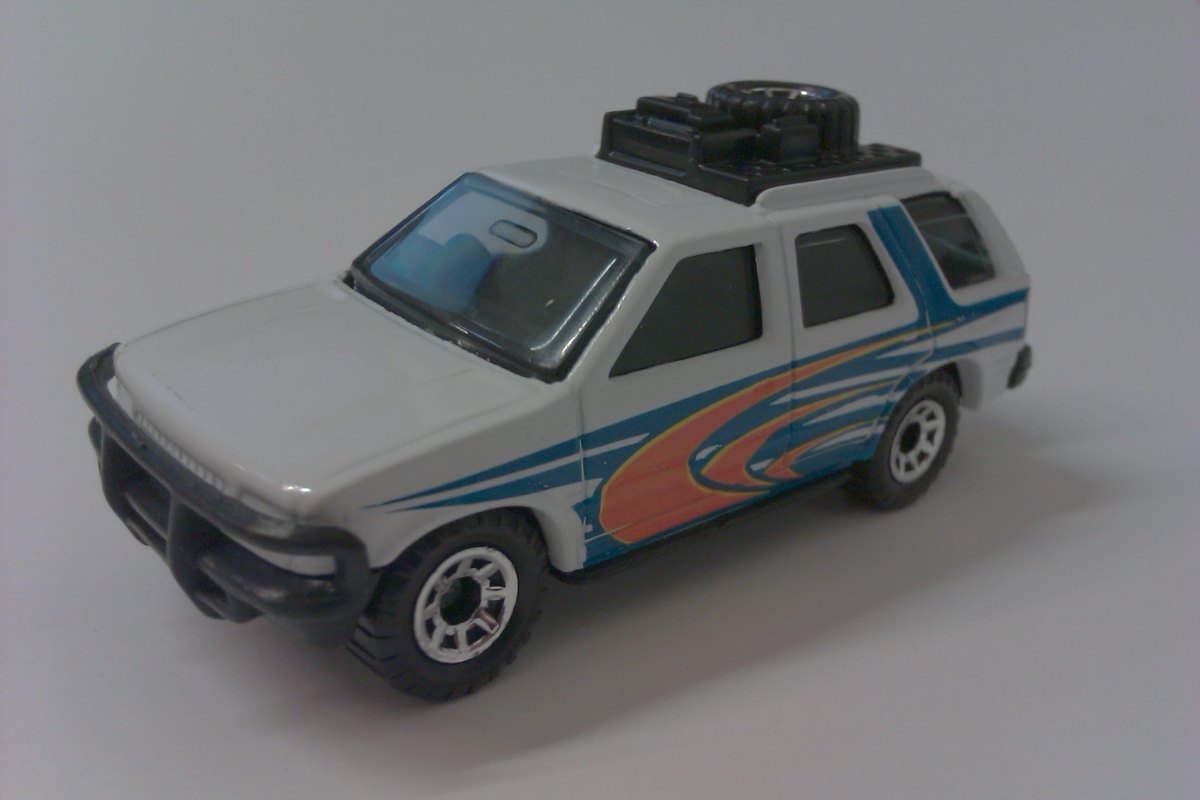 Hot Wheels Isuzu Rodeo("Vauxhall Frontera" in Aus. catalog)