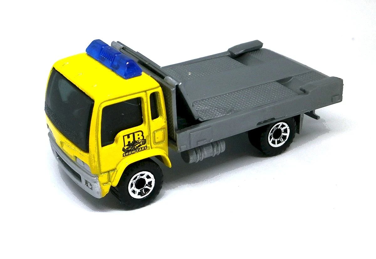 Hot Wheels Isuzu Flatbed Truck