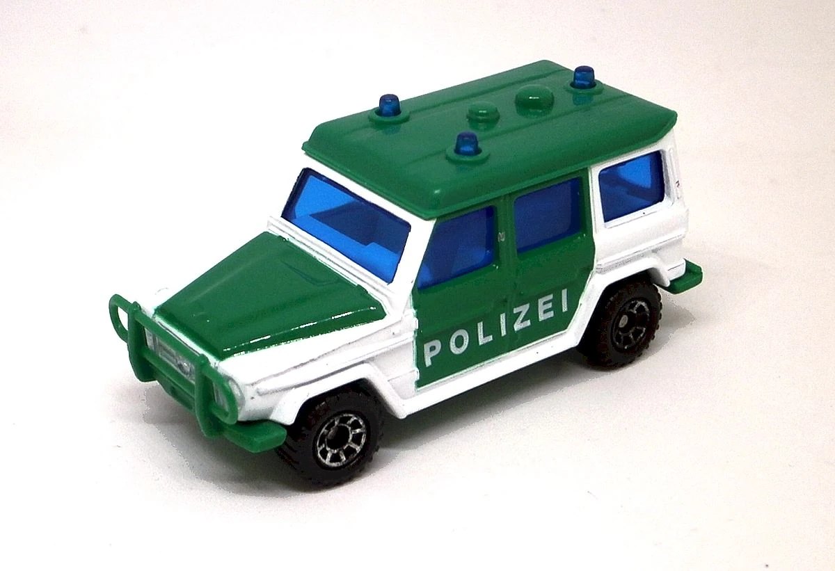 Hot Wheels Mercedes-Benz 280 GE