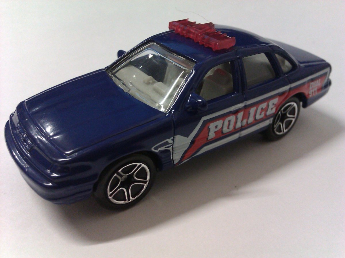 Hot Wheels Crown Victoria Police Car