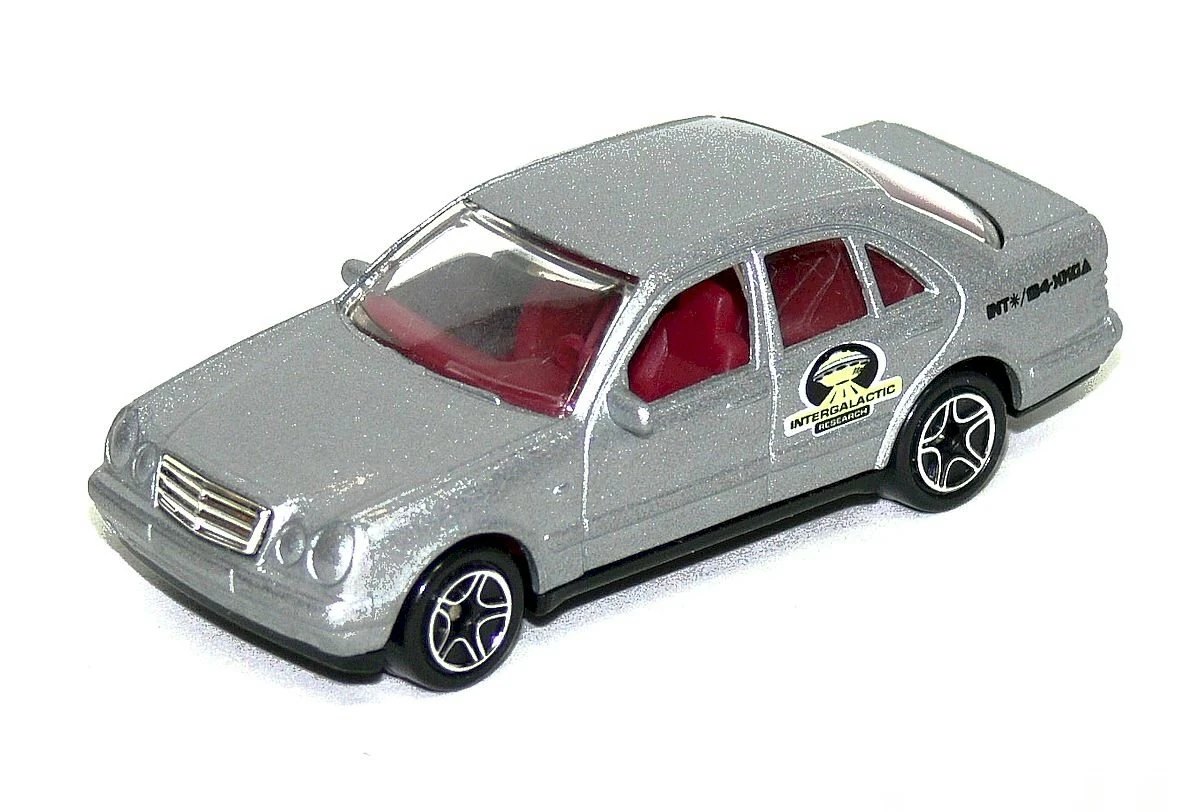 Hot Wheels Mercedes E-Class