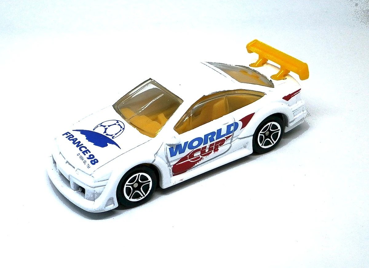 Hot Wheels Opel Calibra DTM