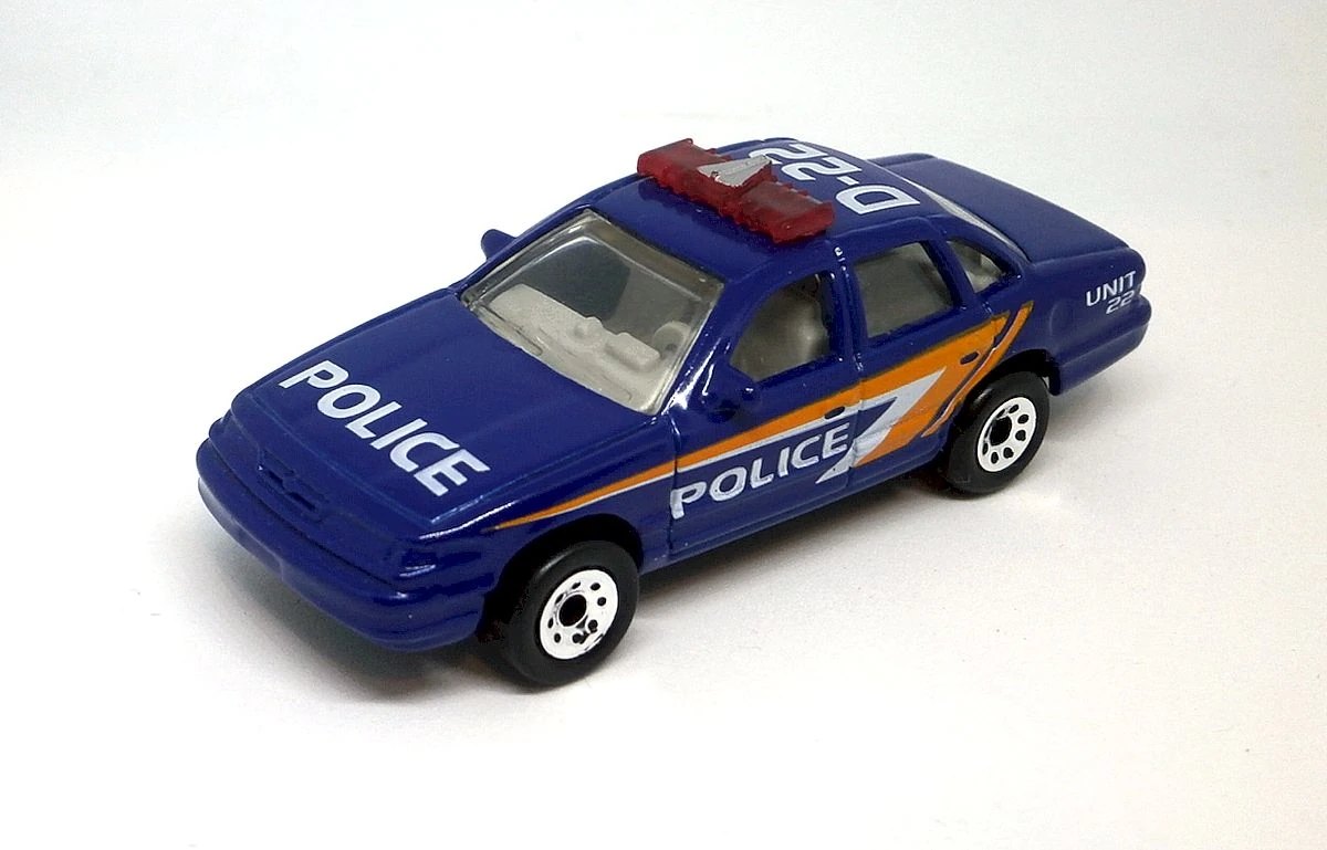Hot Wheels Ford Crown Victoria