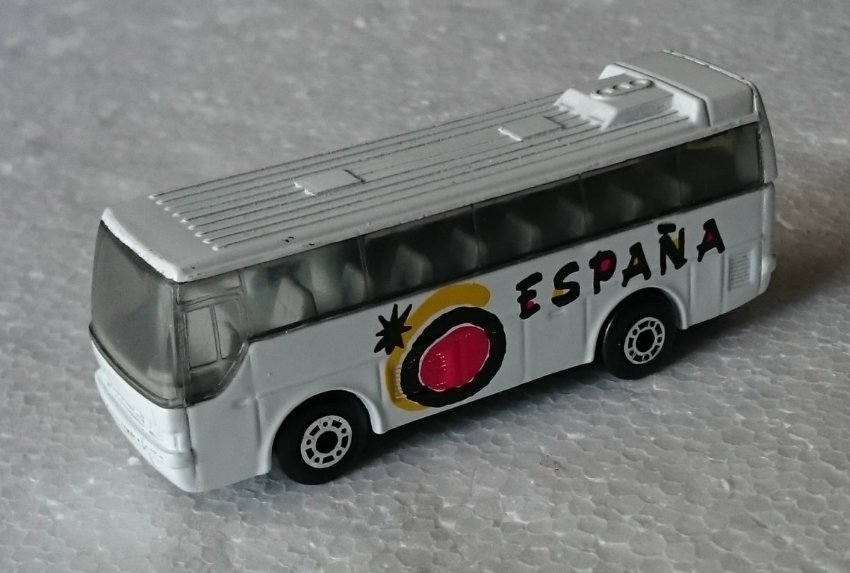 Hot Wheels Ikarus Coach