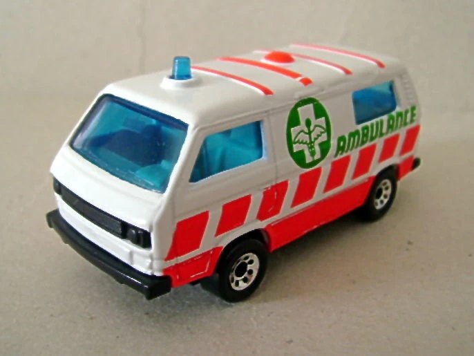Hot Wheels Volkswagen Transporter Ambulance