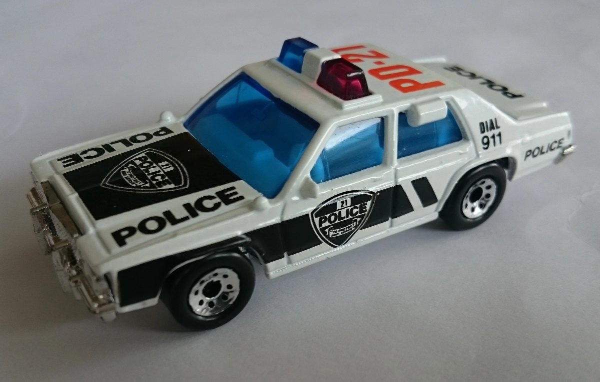 Hot Wheels Ford LTD Police