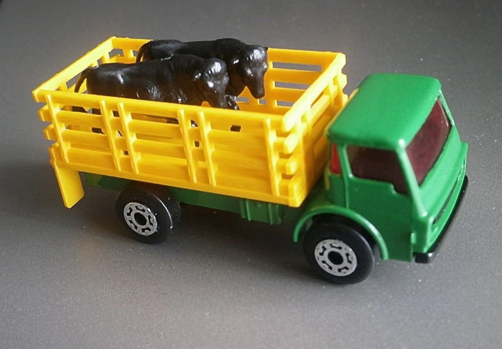 Hot Wheels Cattle Truck