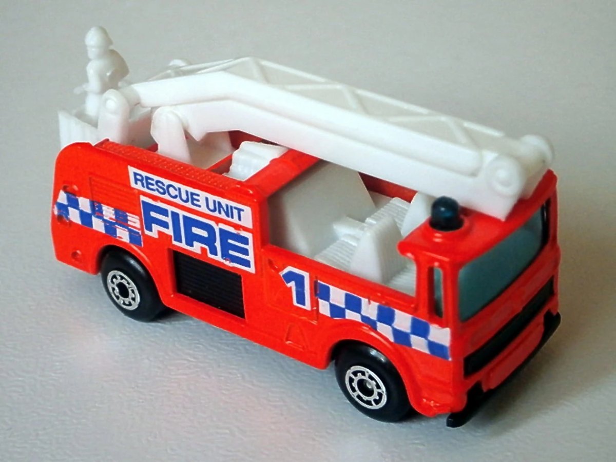 Hot Wheels Snorkel Fire Engine