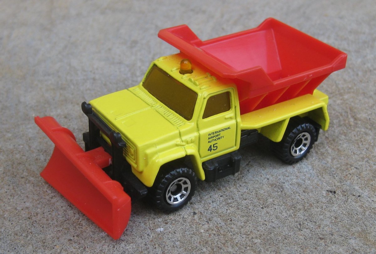 Hot Wheels Highway Maintenance Truck