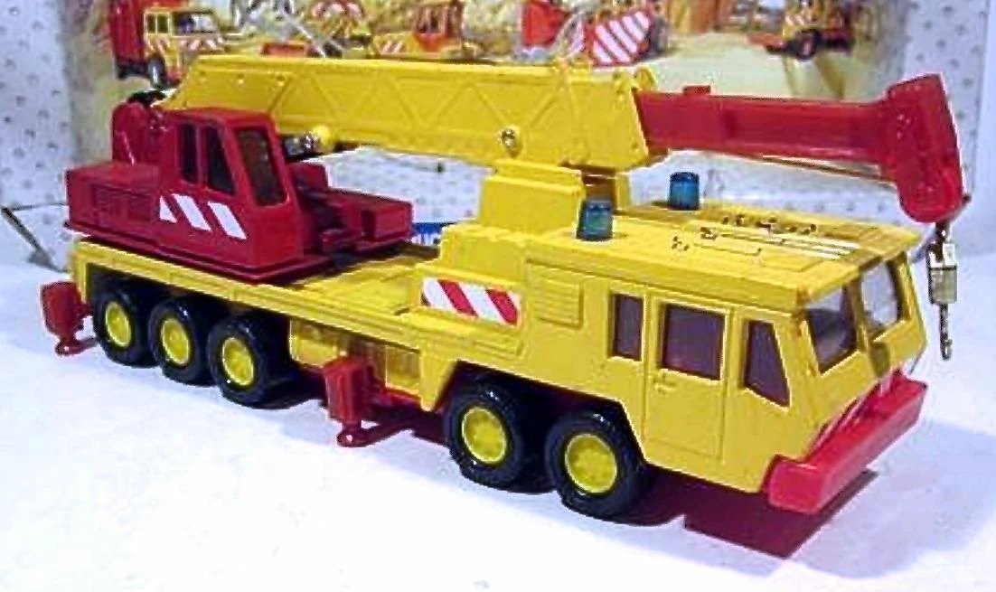 Hot Wheels Mobile Crane