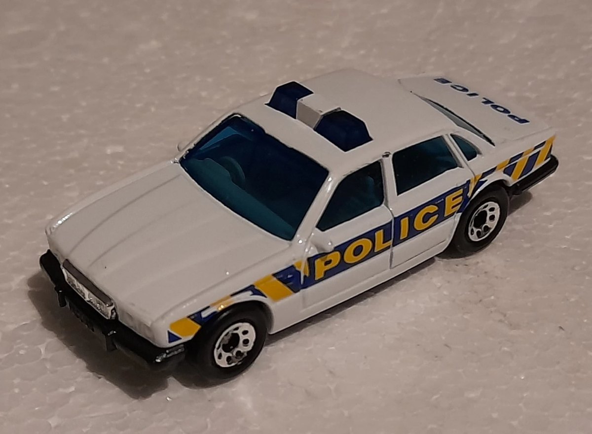 Hot Wheels Jaguar XJ6