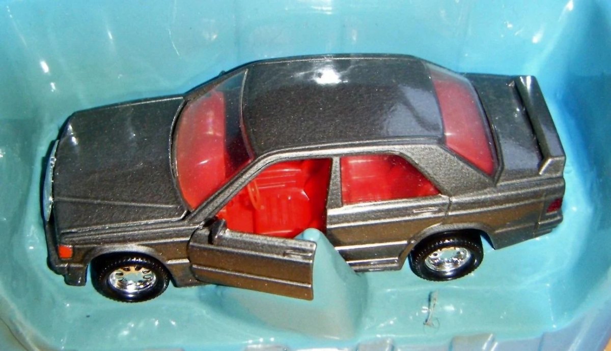 Hot Wheels Mercedes-Benz 190E