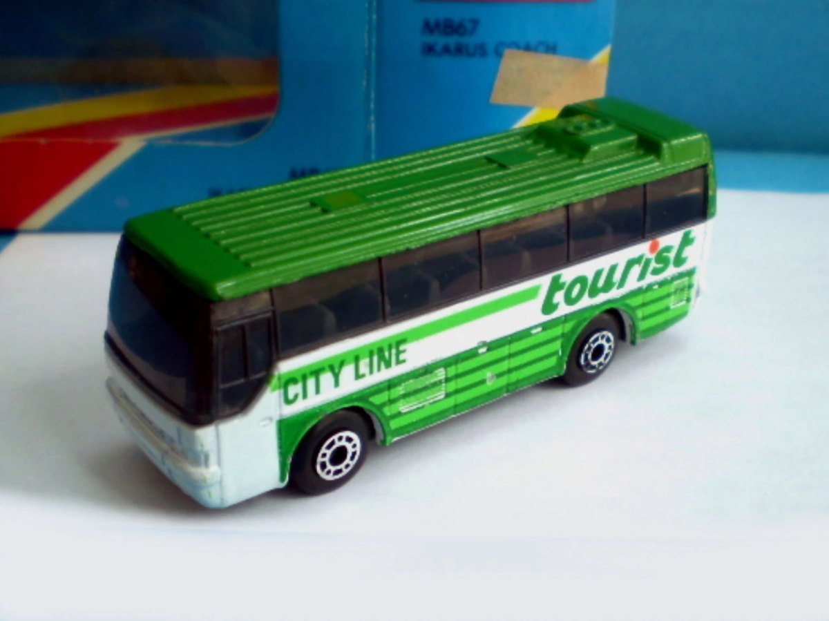 Hot Wheels Ikarus Coach