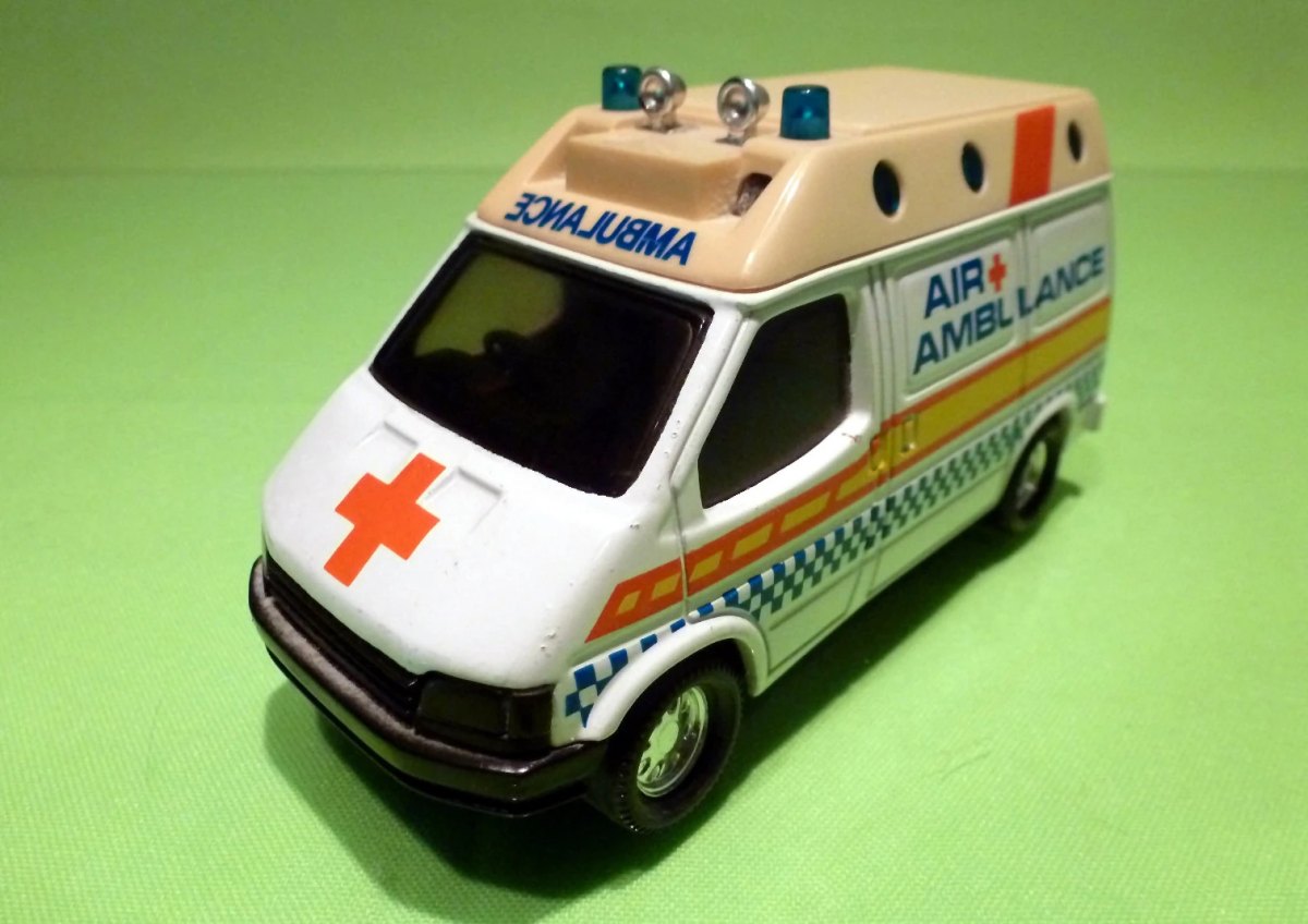 Hot Wheels Ford Transit Ambulance