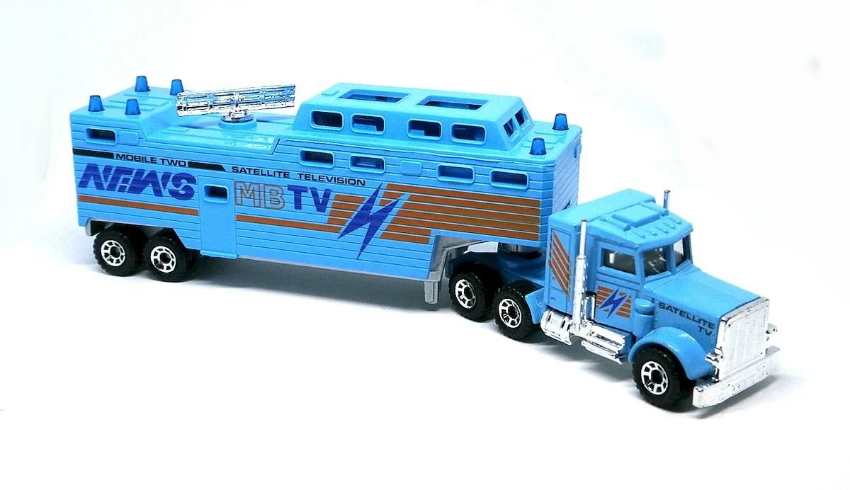 Hot Wheels Peterbilt Satellite Vehicle