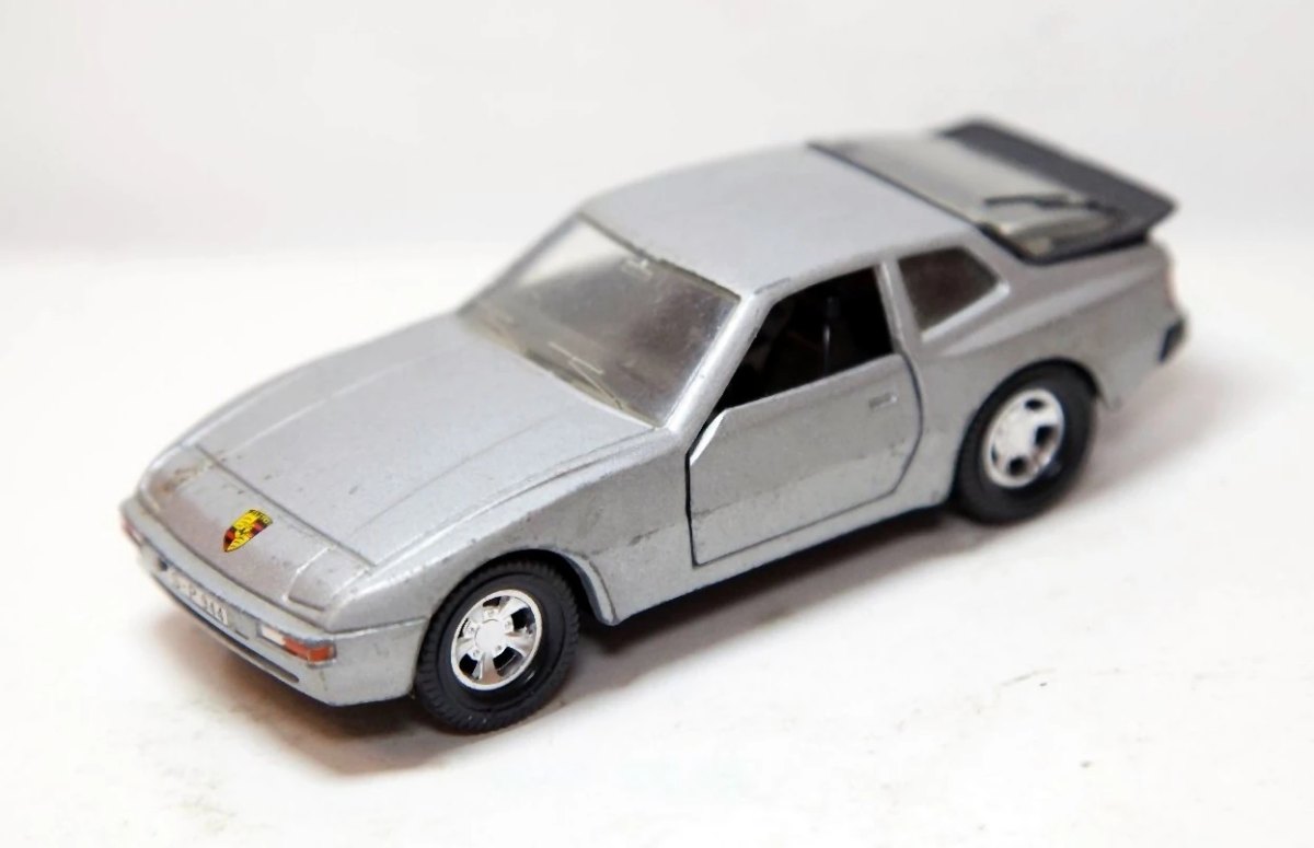 Hot Wheels Porsche 944