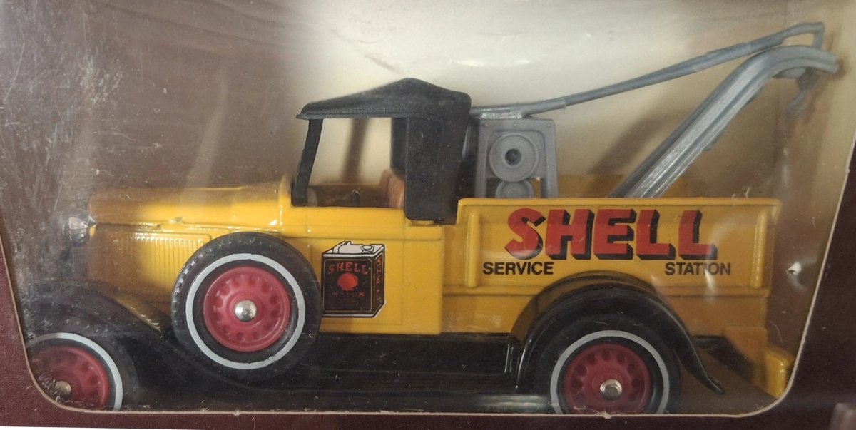 Hot Wheels 1930 Ford Model A Breakdown Truck