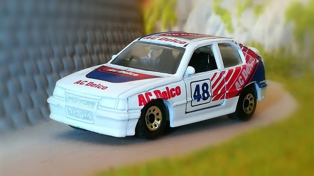 Hot Wheels Vauxhall Astra GTE / Opel Kadett GSi