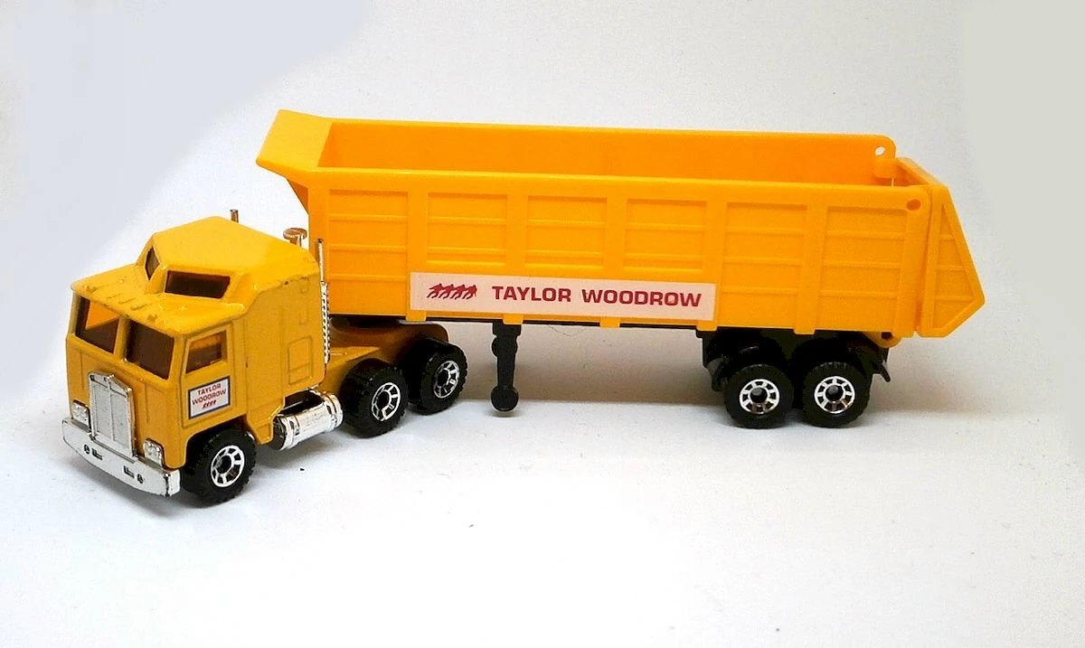 Hot Wheels Kenworth Tipper